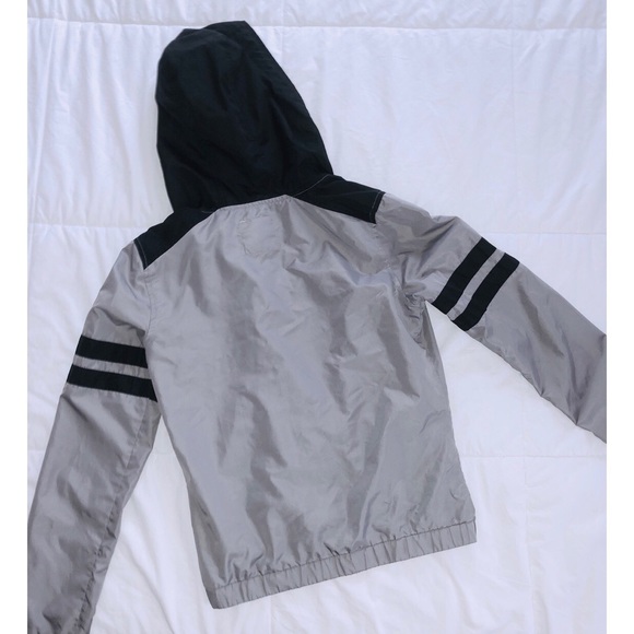 Zine Windbreaker - Picture 2 of 3